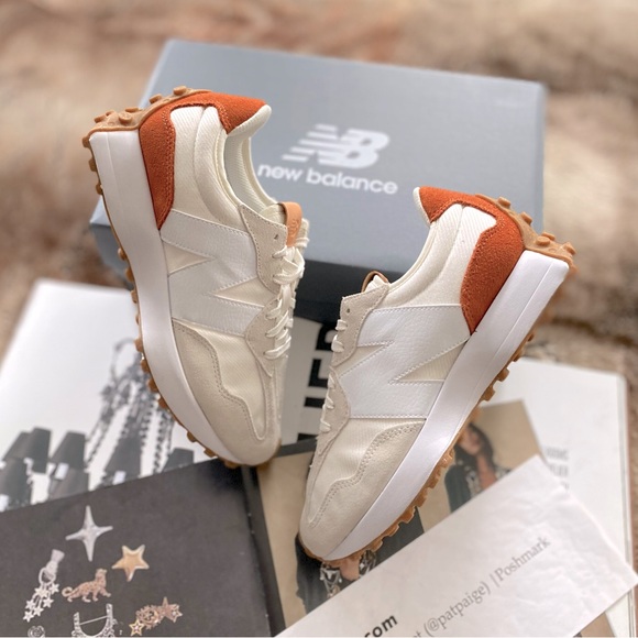 New Balance Shoes - New Balance 327 Sneakers